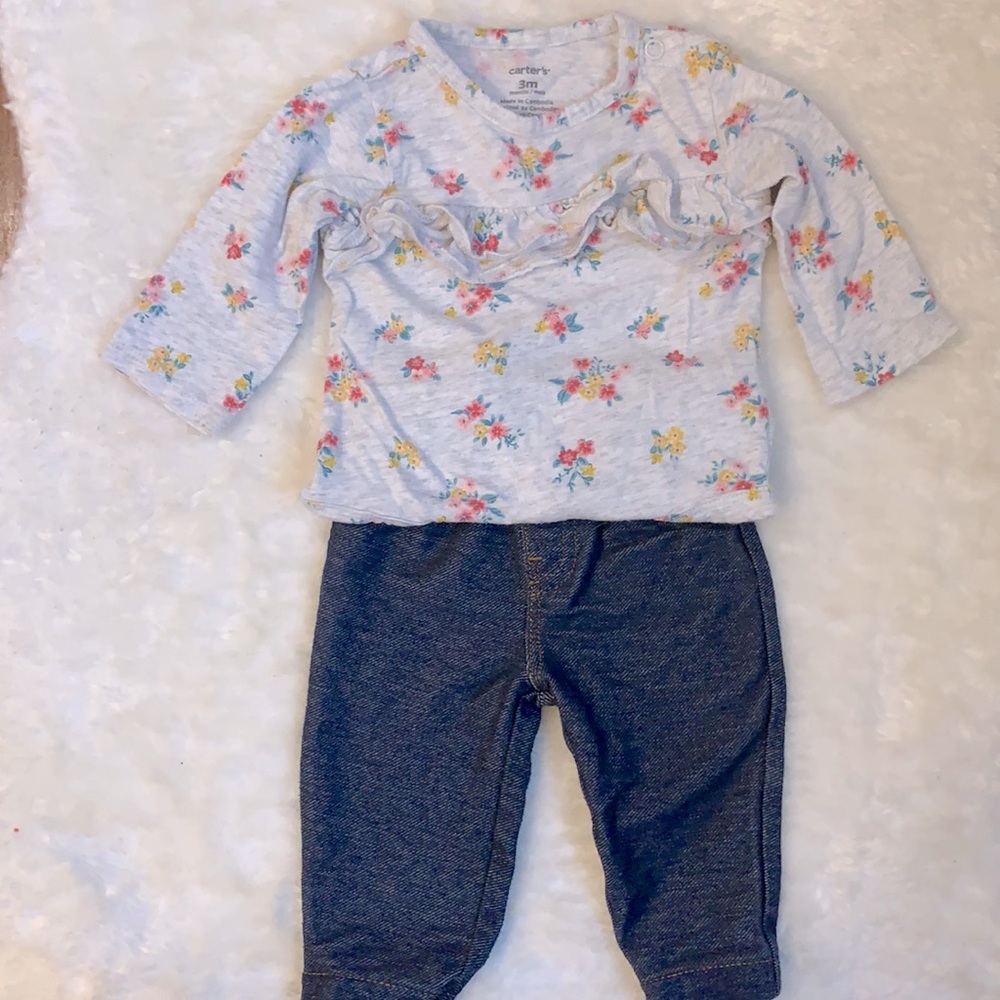 Carter’s floral bodysuit and jeggings